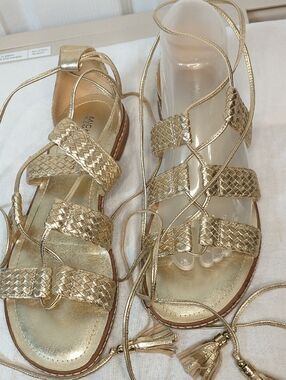 MICHAEL Michael Kors Metallic Gold Leather Size 9 Braided Lace-Up Sandals